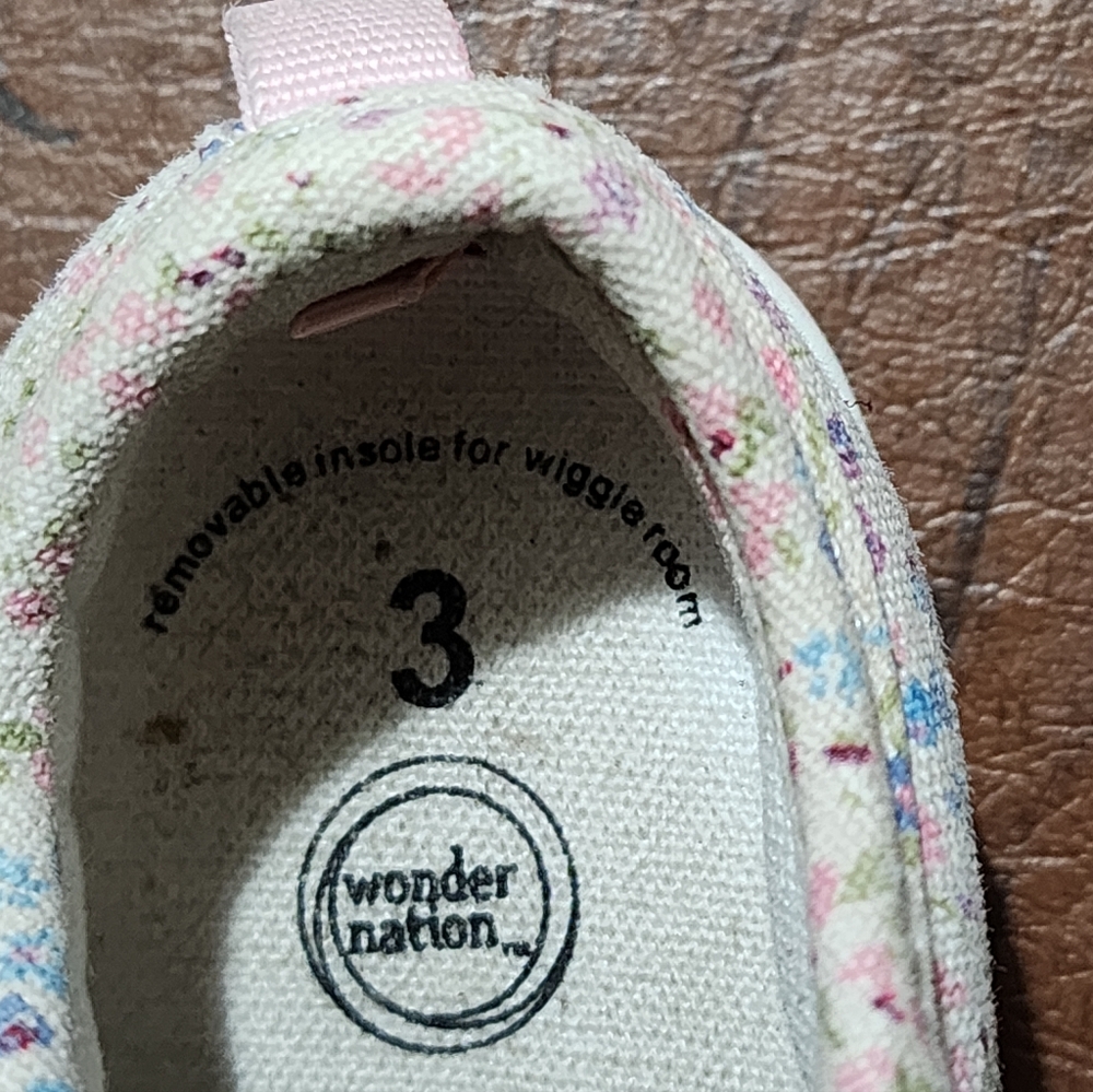 Wonder Nation Floral Kids Shoes - Picture 7 of 7